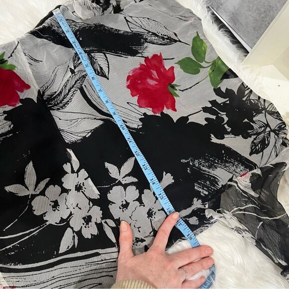 NEW WDNY Silk Semi Sheer Ruffle Flutter V-Neck Bell Sleeve Darted Blouse S NWT - Picture 13 of 15